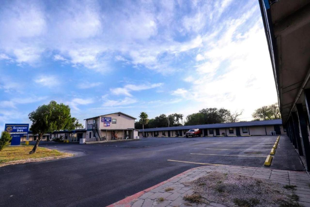 Economy Inn Kingsville Exteriér fotografie